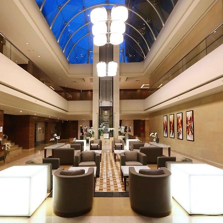 Ramada Plaza By Wyndham Beirut Raouche Hotel Exterior foto